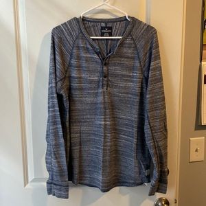 American Eagle Medium Henley